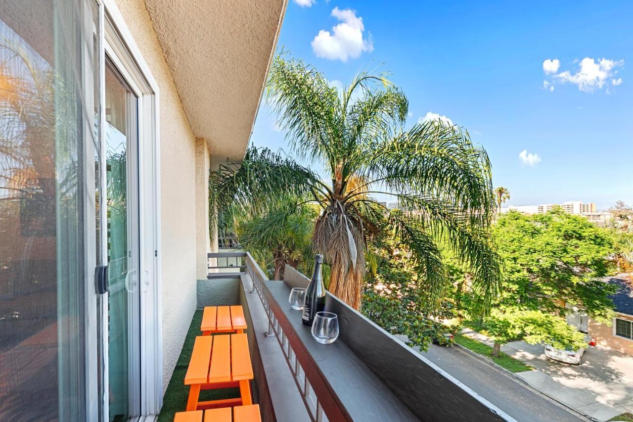 Beverly Hills 2 Bed 2 Bath Penthouse With Den And Parking 414 Los Angeles Exteriör bild