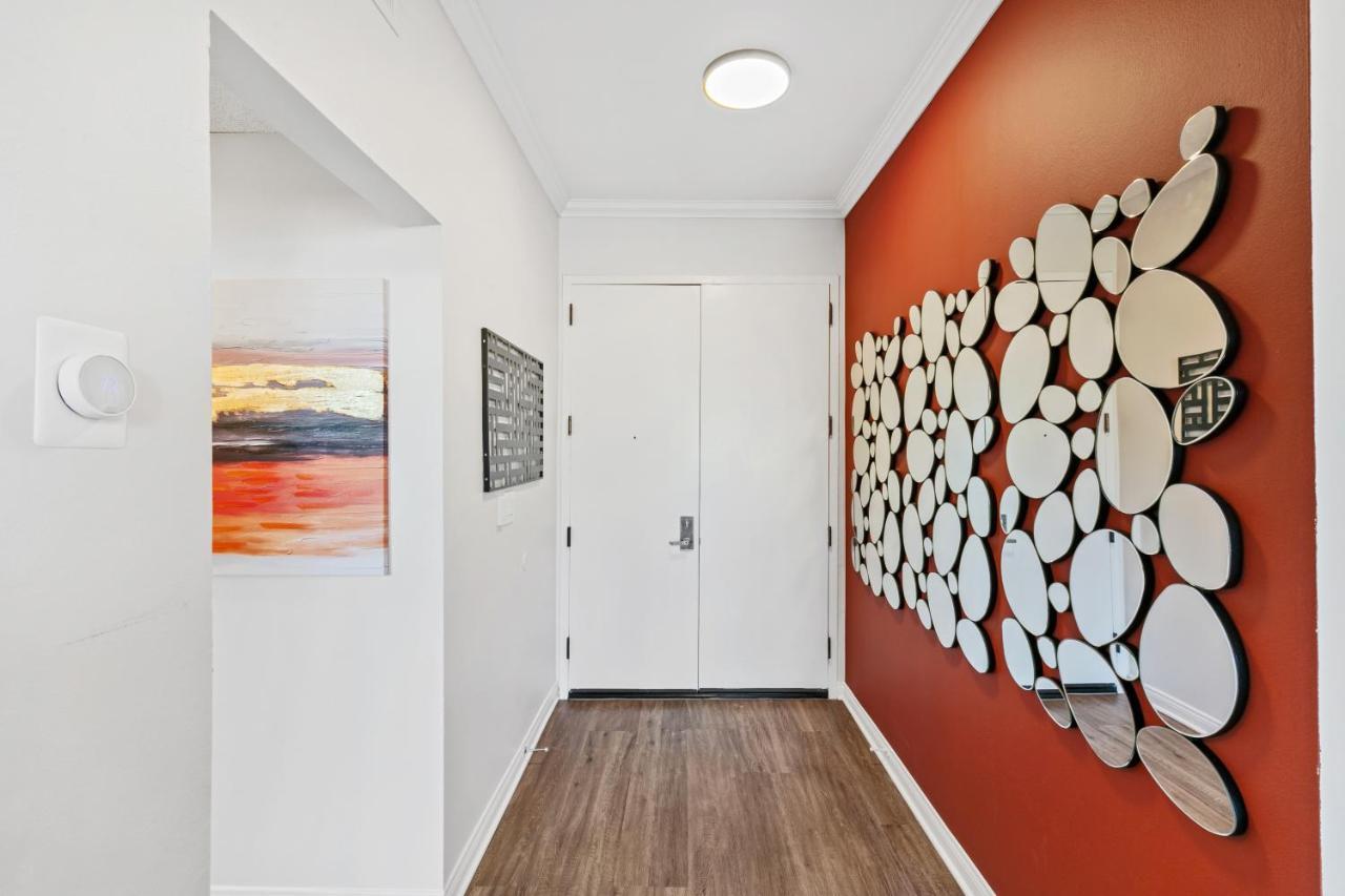 Beverly Hills 2 Bed 2 Bath Penthouse With Den And Parking 414 Los Angeles Exteriör bild