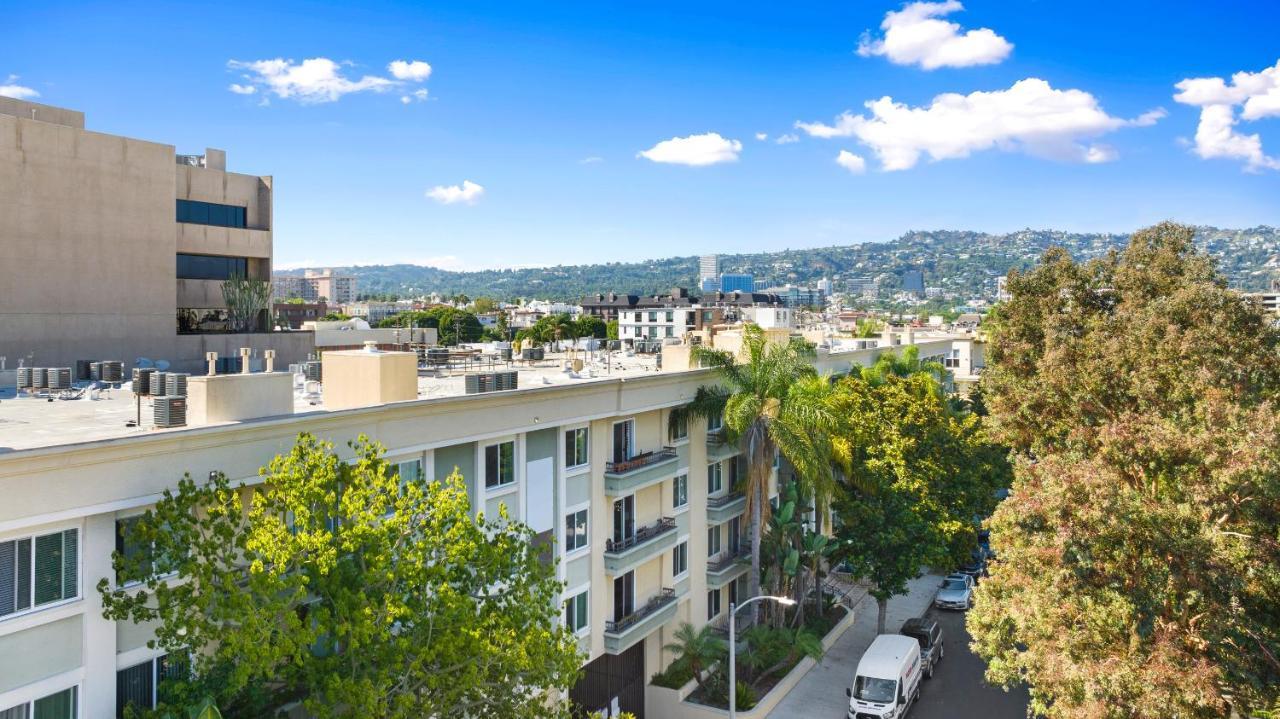 Beverly Hills 2 Bed 2 Bath Penthouse With Den And Parking 414 Los Angeles Exteriör bild